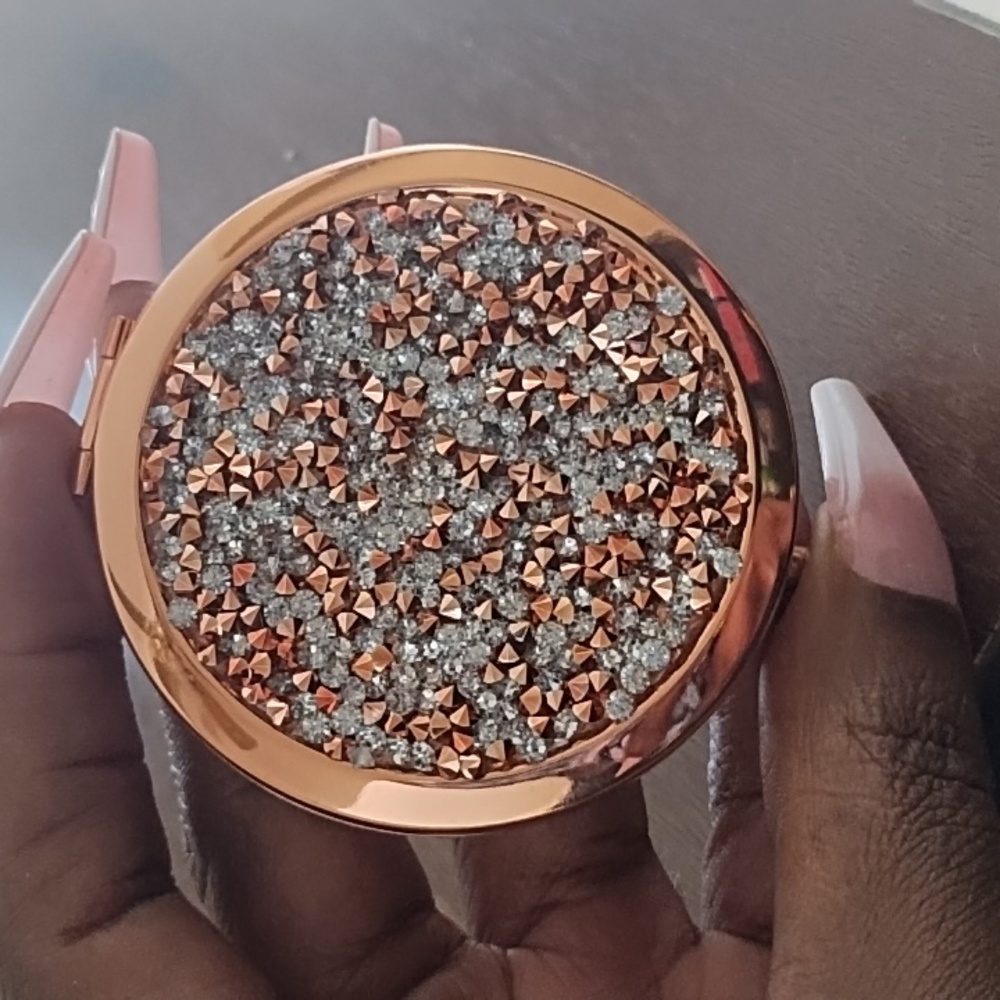 Compact Mirror - Picture 2 of 4